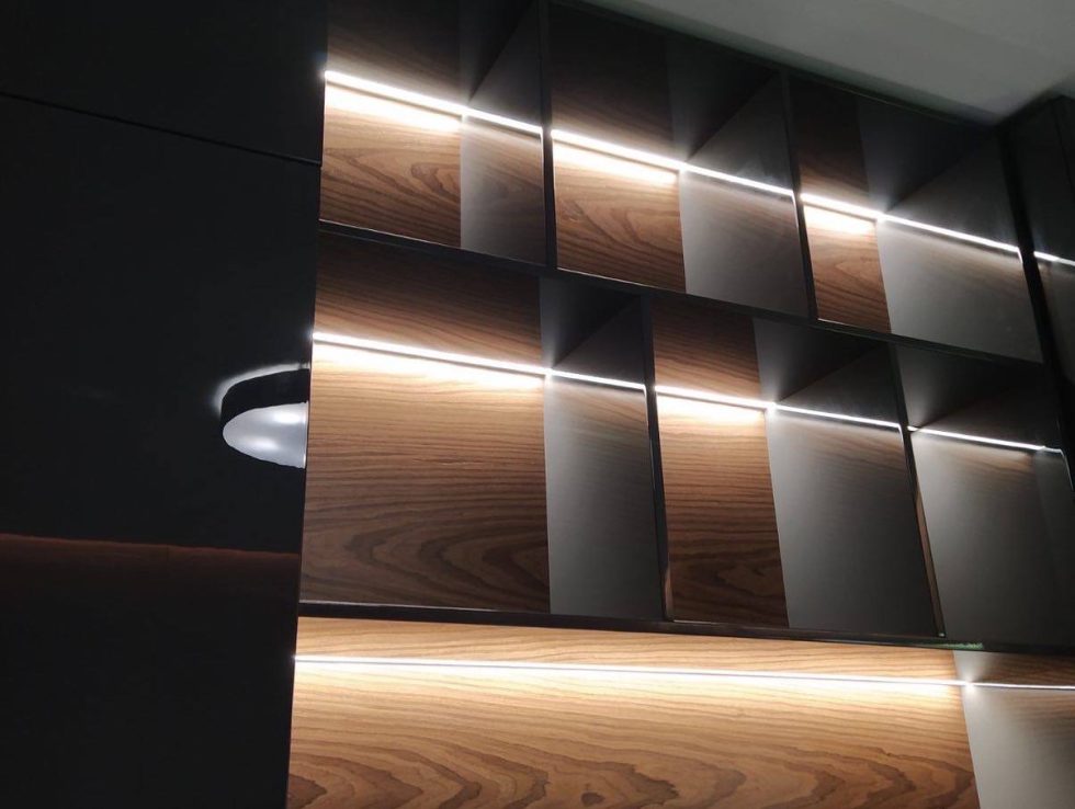 photo_5469690475964397202_y